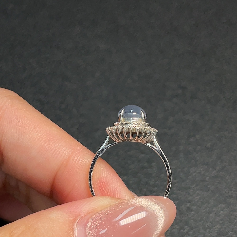 HUILIU HQ sapphire gemstone ring without diamonds, featuring a vibrant blue sapphire stone set in a polished band.
