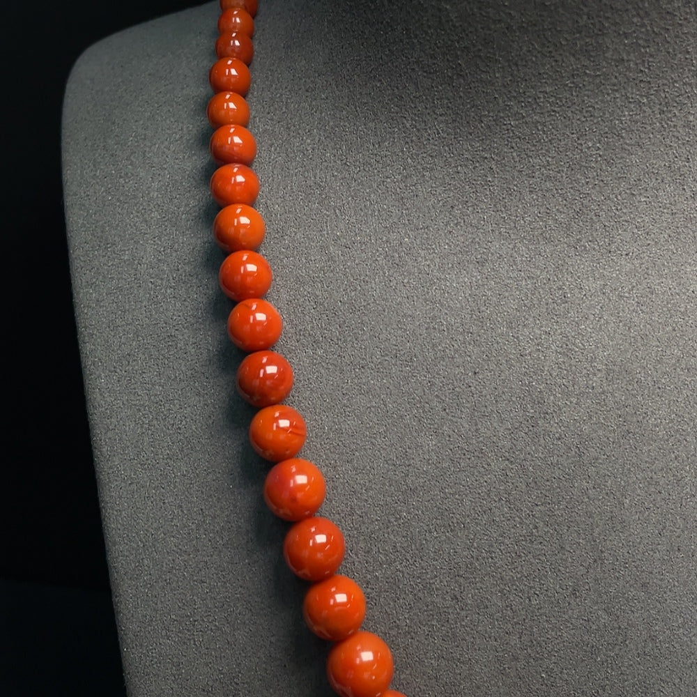 South Red Agate bead necklace by HUILIU HQ featuring organic matter, 5.3-14.1mm gemstones, non-gold, total weight 53.62g.