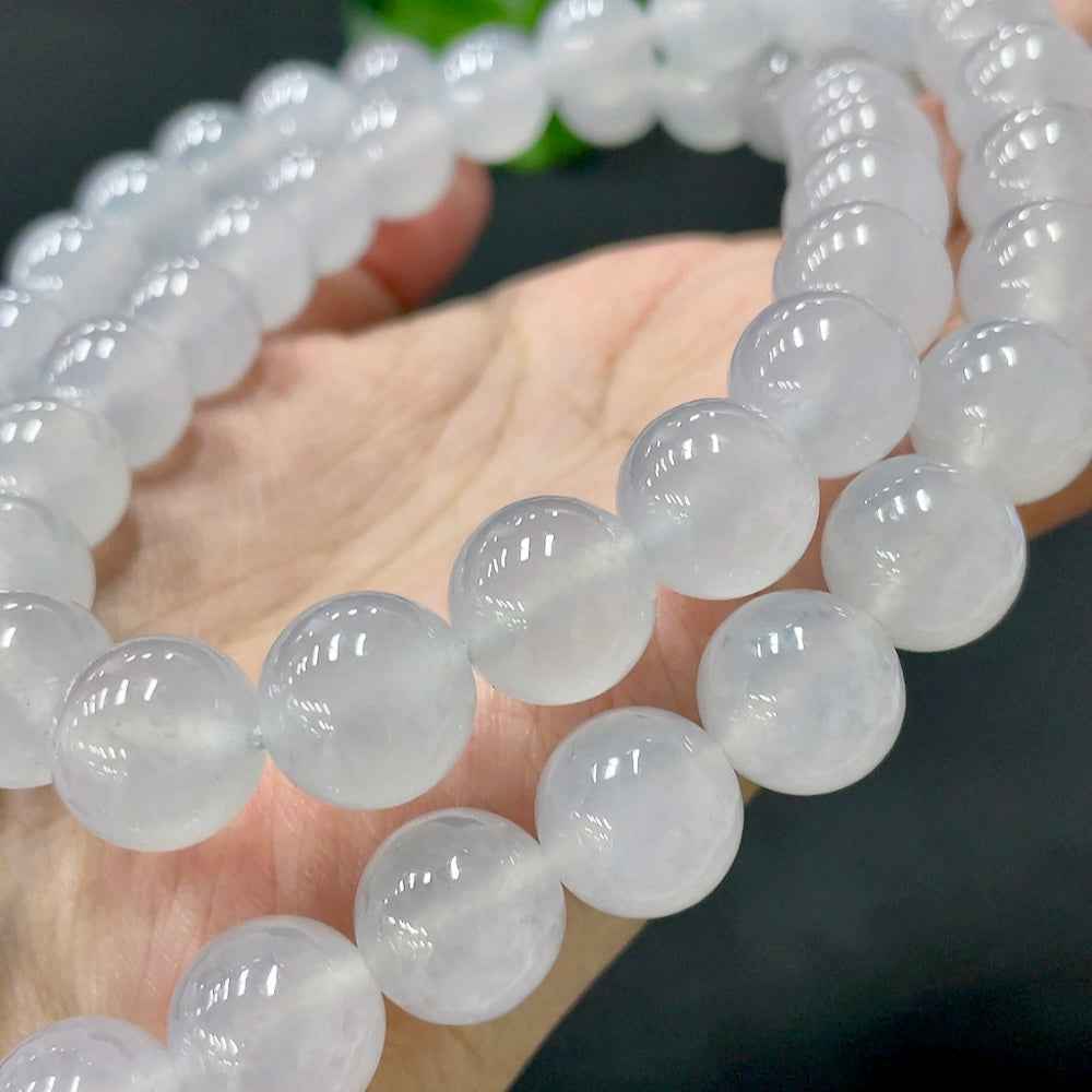 HUILIU HQ jadeite bead necklace with 12.5-12.7mm jade beads and non-gold clasp, weighing approximately 173 grams.