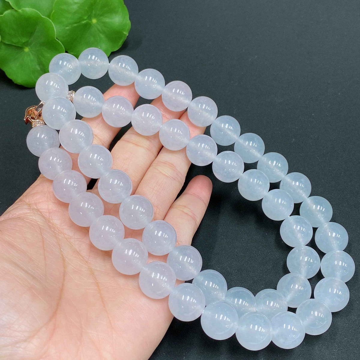 HUILIU HQ jadeite bead necklace with 12.5mm beads, non-gold inlaid, weighing approximately 173.2g, natural jade jewelry.