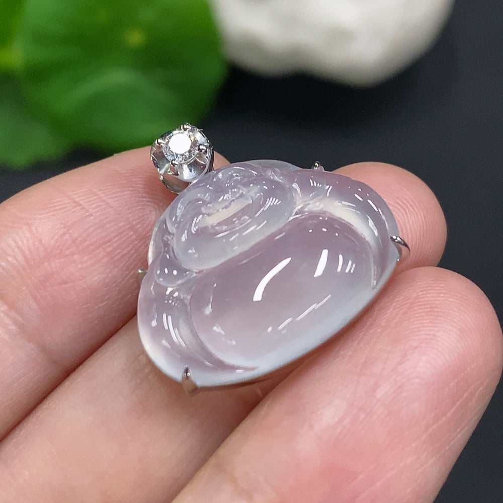Jadeite Buddha inlaid pendant with 18K gold, crafted by HUILIU HQ, showcasing detailed Buddha design on smooth jade backing.
