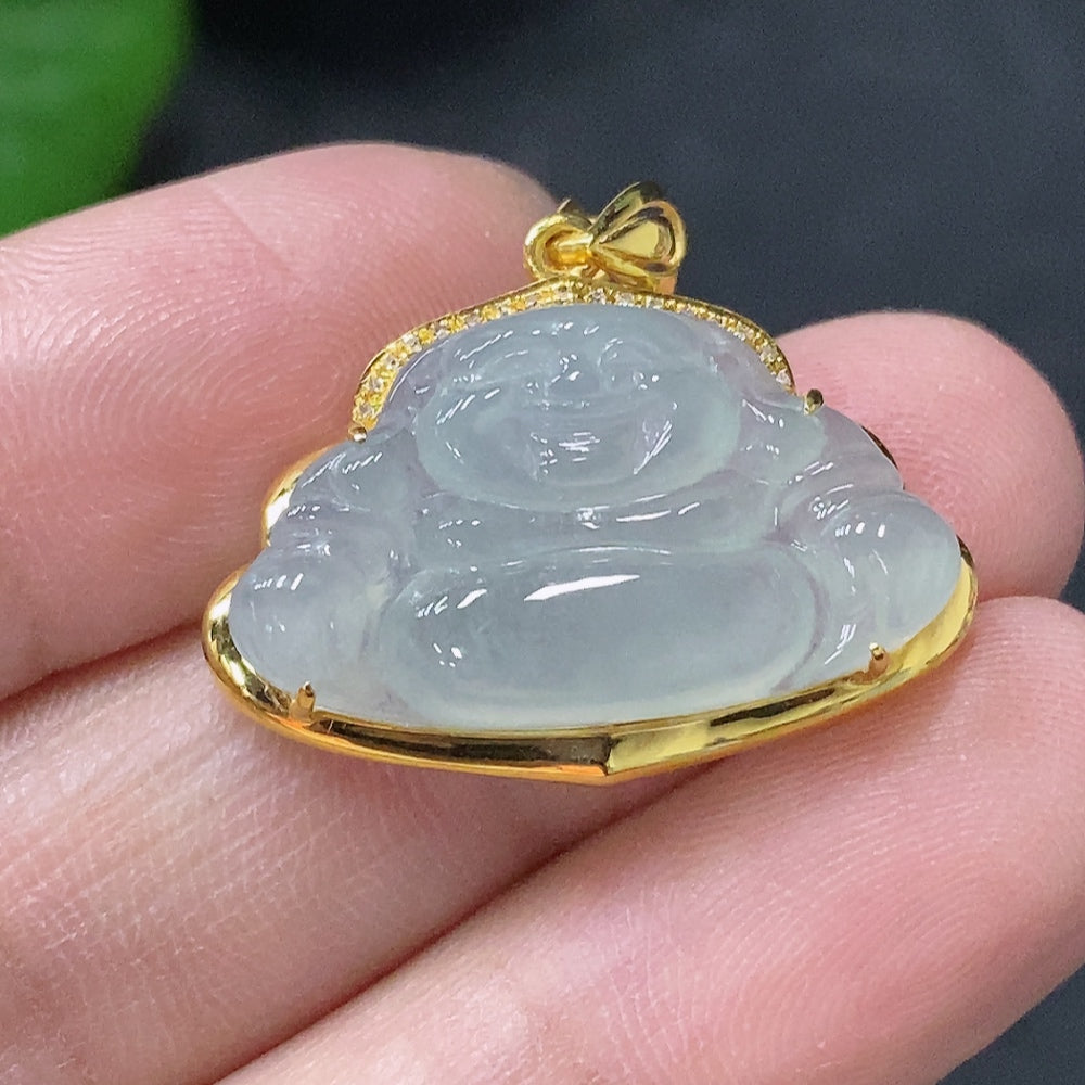 Jadeite Buddha pendant by HUILIU HQ featuring 18K gold accents and diamond details, weighing approximately 2.8 grams.