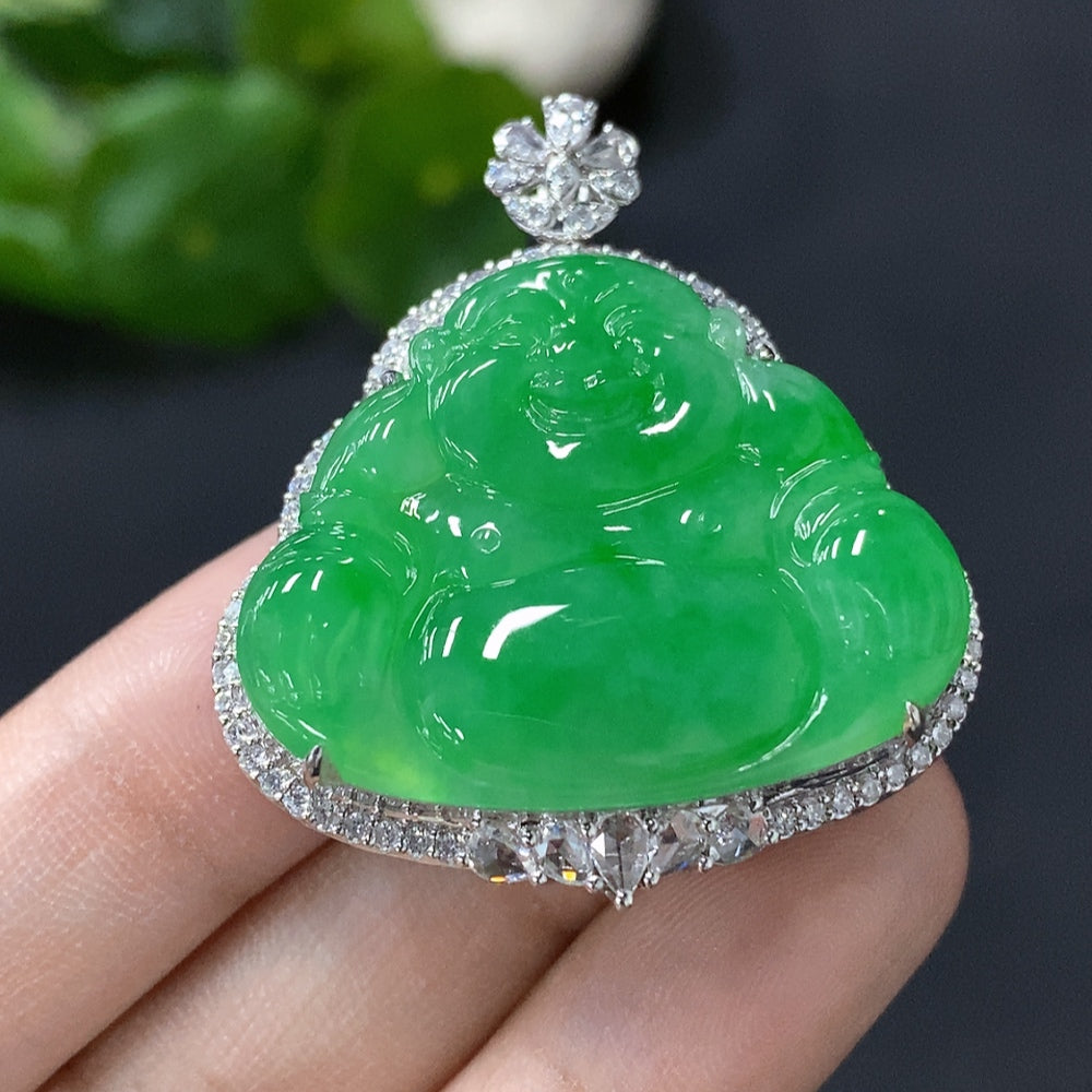 Jadeite Buddha pendant with 18k gold setting from HUILIU HQ, featuring a detailed Buddha figure on smooth jade stone, weighs 13.9g.