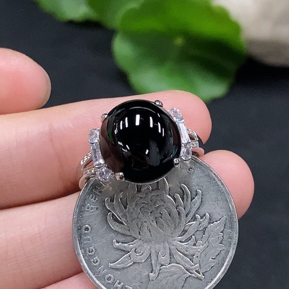 HUILIU HQ jadeite cabochon ring with 18K gold band and minimal diamond side accents, size 18, weight approx. 3.71g