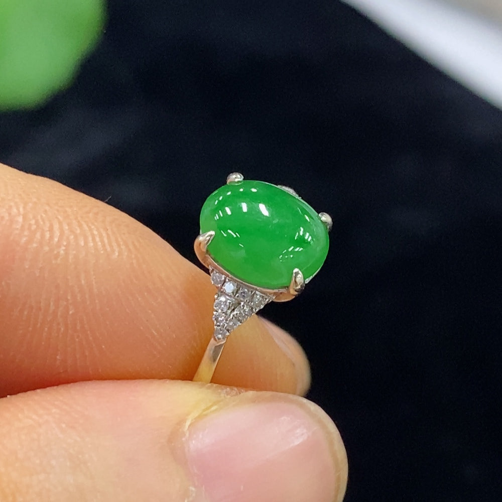 HUILIU HQ Jadeite cabochon ring in 18K gold with diamond accents, size 14, featuring a polished green jade stone.