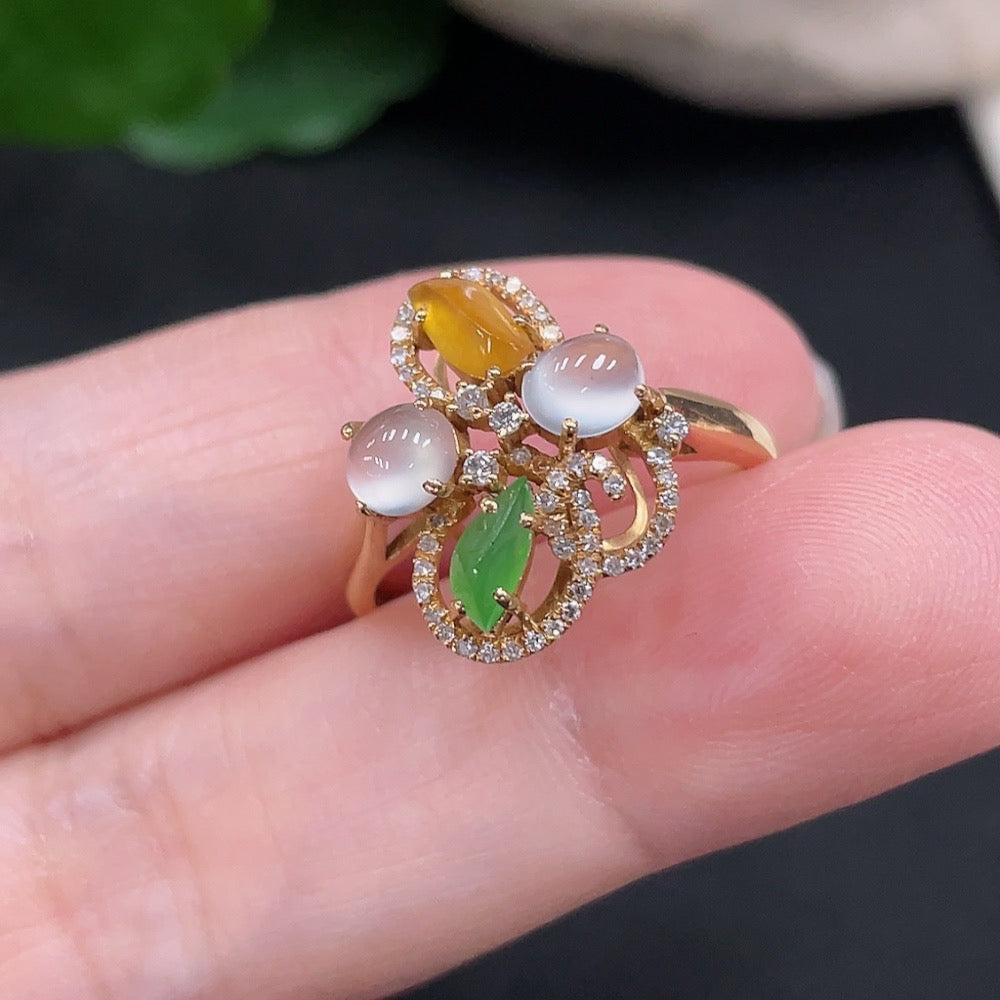 HUILIU HQ jadeite cabochon solitaire ring in 18K gold with diamond accents, size 15, showcasing a smooth jade gemstone.