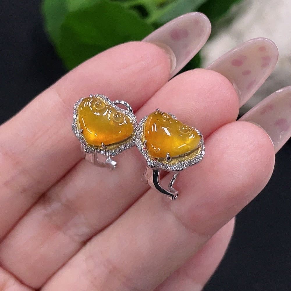 HUILIU HQ jadeite earrings pair with 18K gold and diamond accents, featuring smooth green jade stones and elegant design.