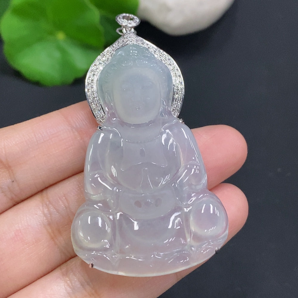 Jadeite Guanyin pendant with diamond accents in 18K gold, crafted by HUILIU HQ, weighing approximately 13.9 grams.