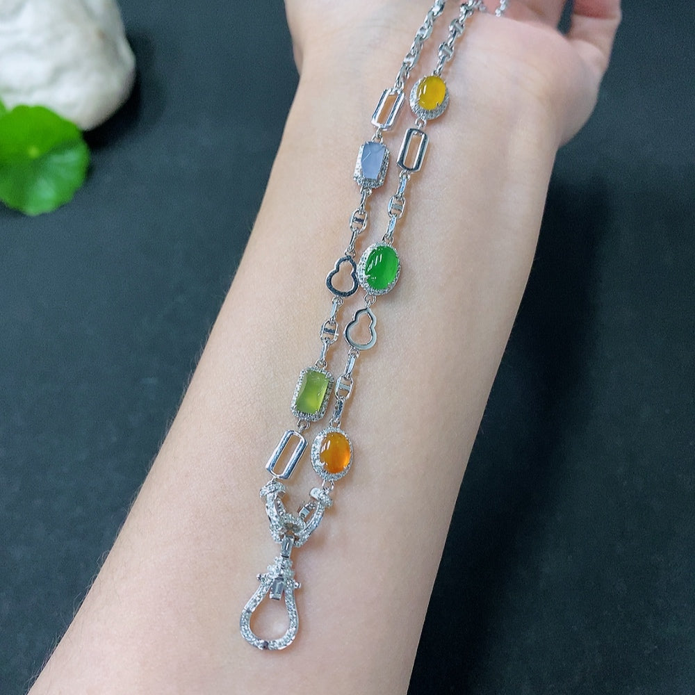 HUILIU HQ jadeite inlaid necklace with 18k gold and diamonds, showcasing intricate design and elegant craftsmanship.