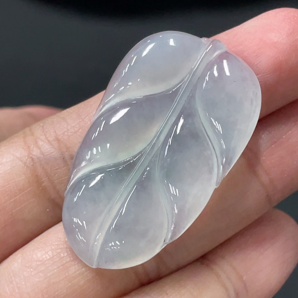 HUILIU HQ jadeite leaf inlay piece, approximately 6.7g, featuring detailed natural jade leaf design for jewelry or craft projects.