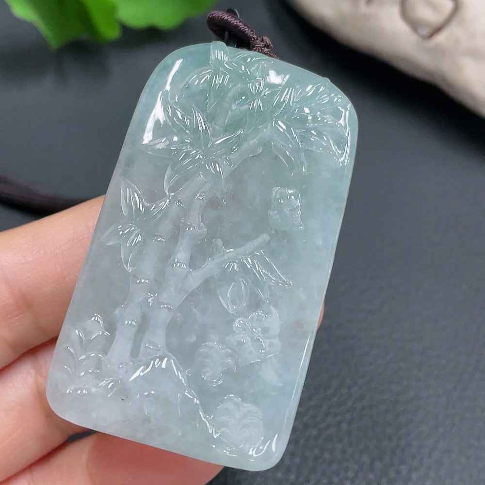 HUILIU HQ jadeite pendant featuring bamboo joint design with matching stones, weighing 47.437g, showcasing detailed craftsmanship.