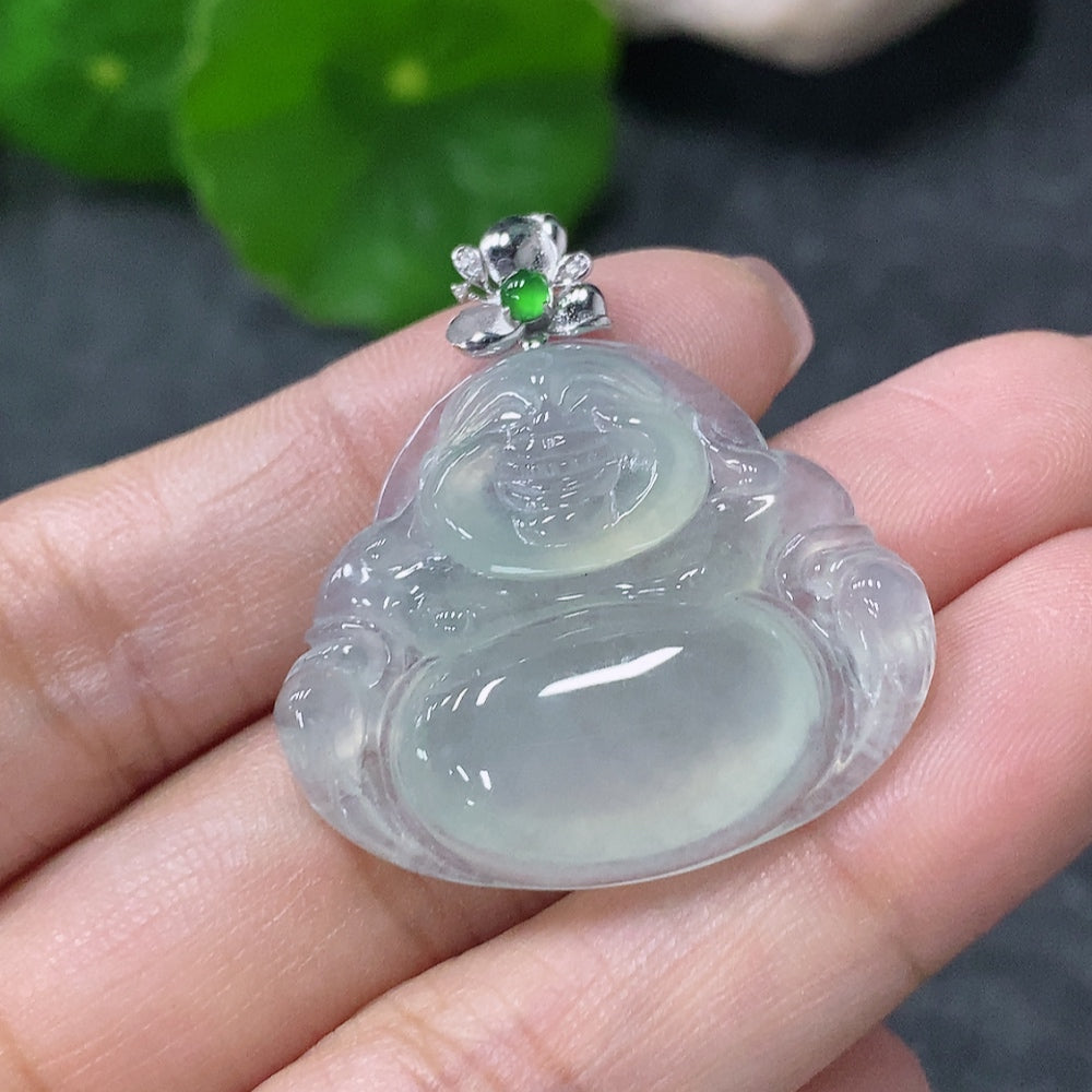 Jadeite Buddha pendant in 18k gold with a total weight of 6.47g, from HUILIU HQ, featuring a detailed Buddha design.
