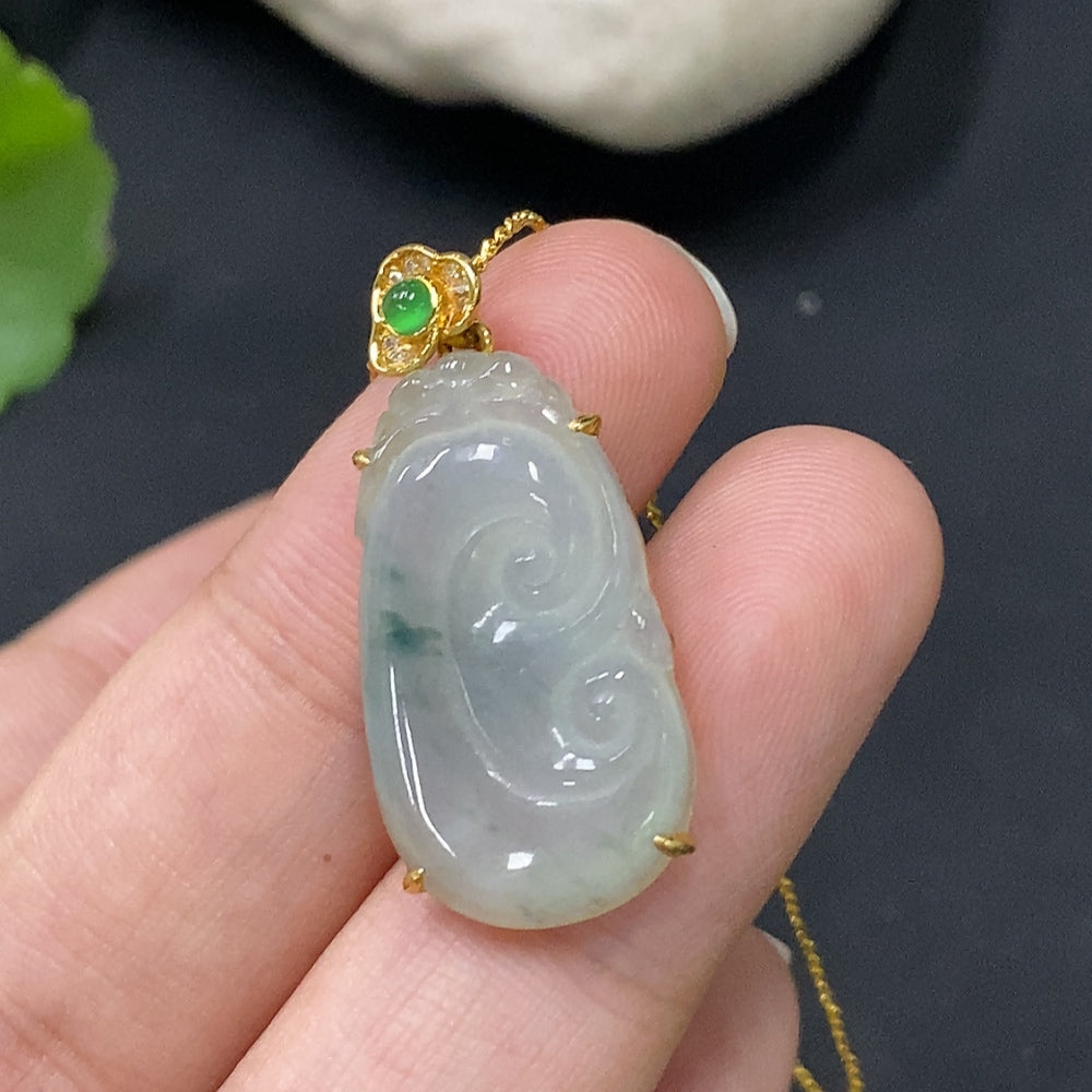 HUILIU HQ Jadeite pendant with main jade body, resting design, non-chain style, Huiliu certified jade jewelry.