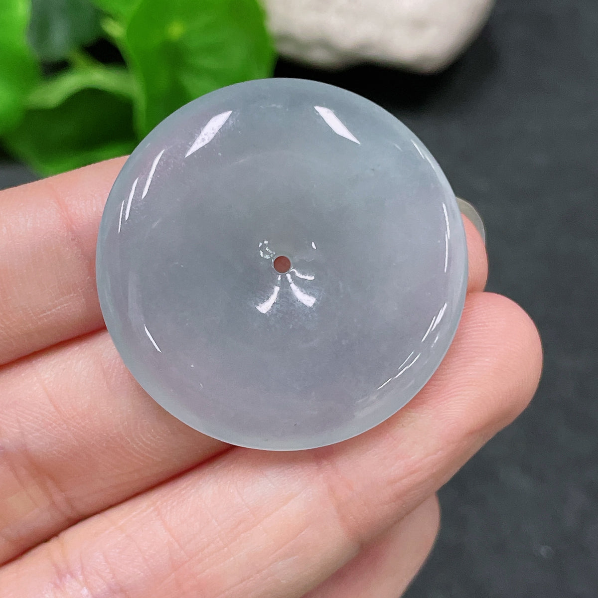 Huiliu HQ jadeite pendant with peace buckle design, featuring smooth green jade and intricate craftsmanship.