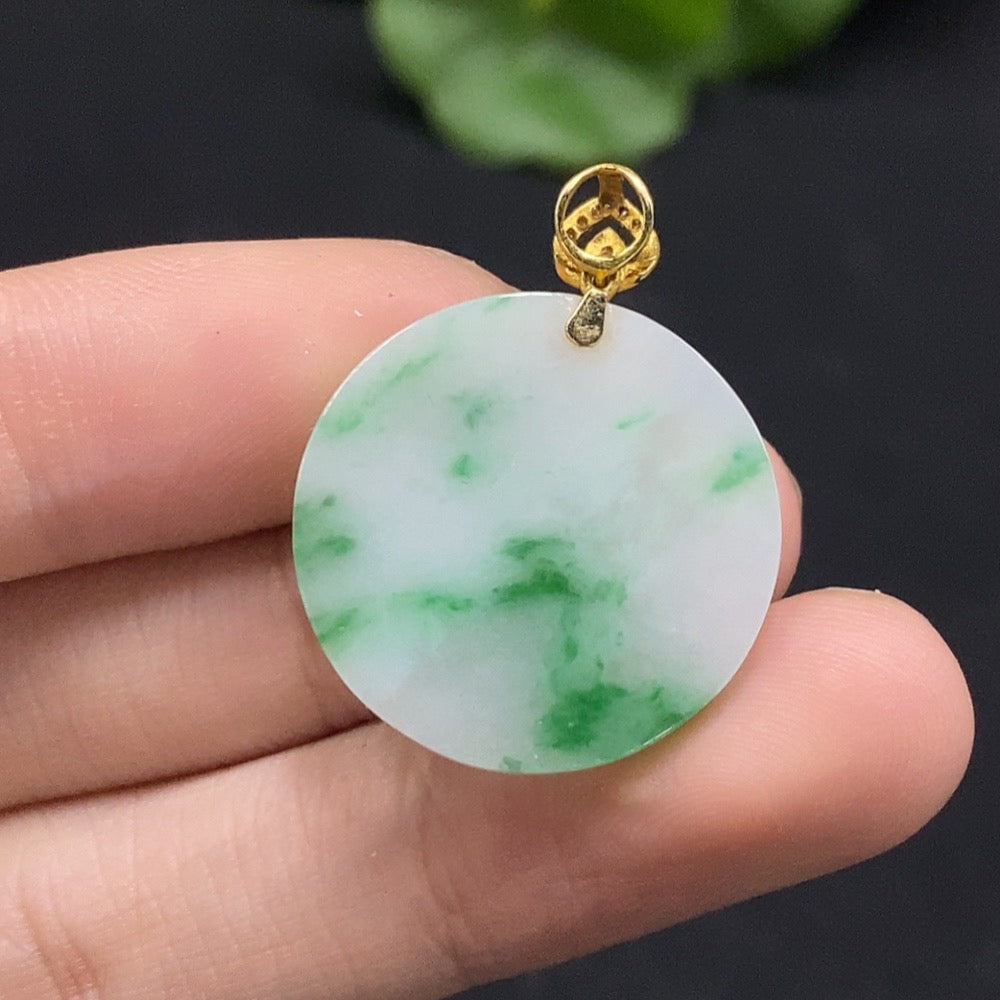 Huiliu HQ jadeite plain pendant with diamond inlay, showcasing smooth jade surface and elegant gemstone accents.