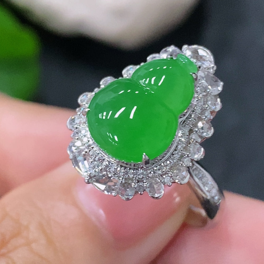 HUILIU HQ jadeite ring and pendant two-way jewelry set with 18K gold, diamond accents, size 13, weighing approx. 5.75g