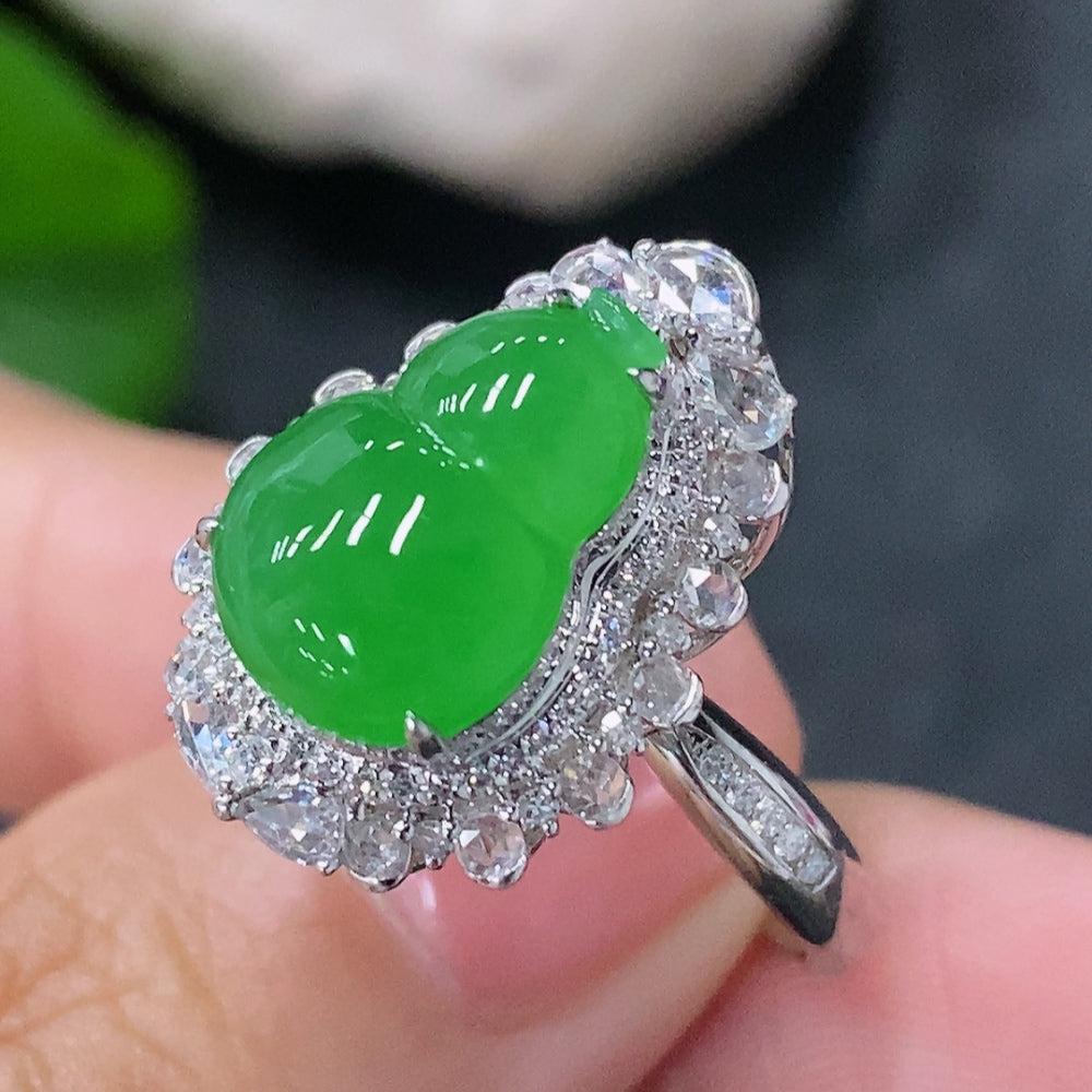HUILIU HQ jadeite ring and pendant set with 18K gold accents and diamonds, size 13, weight about 5.75g, two-way style.