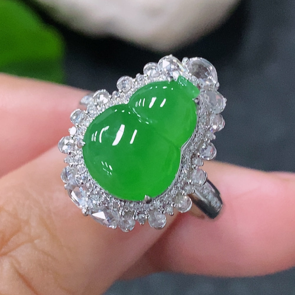 Jadeite ring and pendant set with 18K gold and diamond accents, size 13, weighing approx. 5.75g, by HUILIU HQ