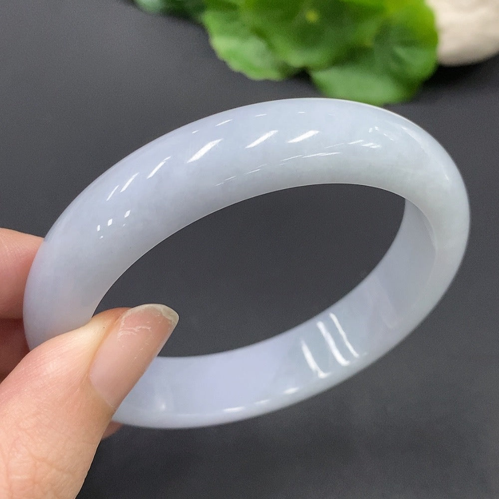 Huiliu HQ jadeite round bangle, natural green jade jewelry, Huiliu certified, smooth polished surface, traditional round design