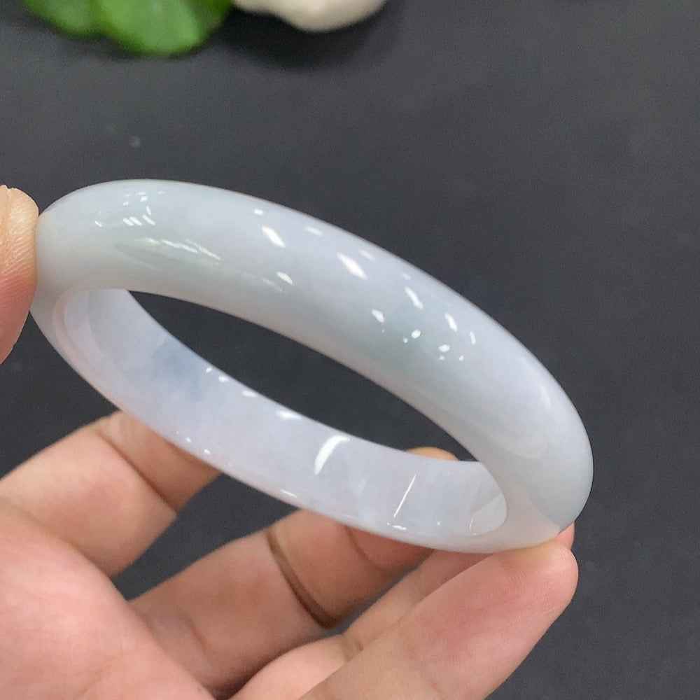 HUILIU HQ jadeite round bangle, size 56, weighs 52.823g, featuring a smooth polished jade surface.