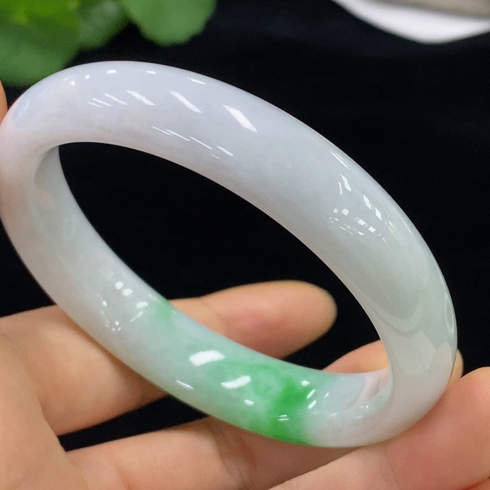 HUILIU HQ jadeite round bangle in size 58.4 with an approximate weight of 57.51g, showcasing smooth, polished jade jewelry.