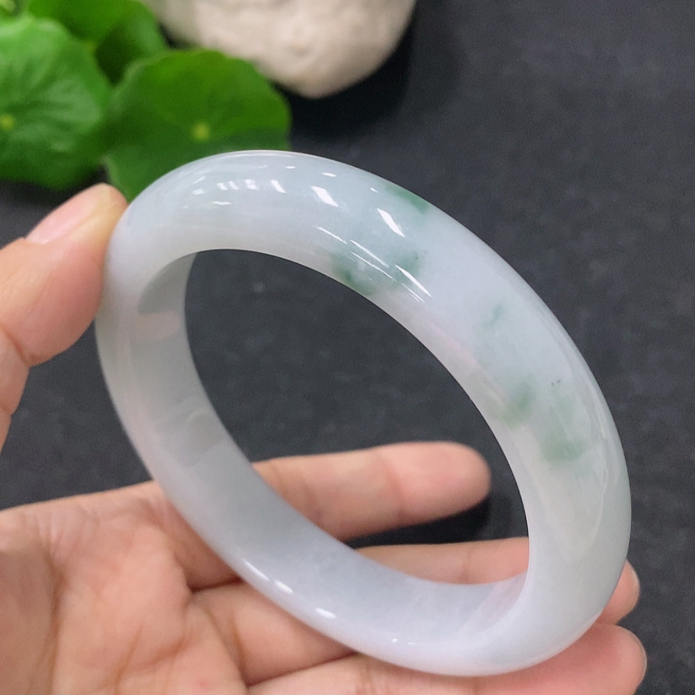 HUILIU HQ jadeite round bracelet, 57.3mm diameter, approx. 61.22g, featuring smooth jade stones on a stylish bracelet.