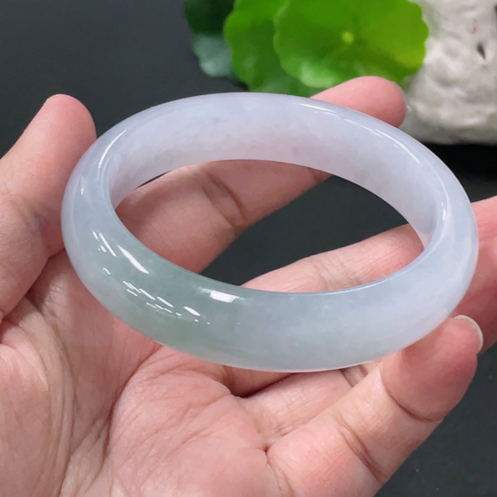 HUILIU HQ jadeite round bracelet, approximately 52.6g, size 53.6, featuring smooth green jade beads on a jewelry bracelet.