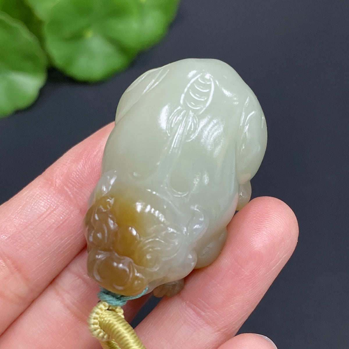Natural Grade A Jadeite Pendant Pi Xiu from HUILIU HQ showcasing a carved jade Pi Xiu pendant with Huiliu certification.