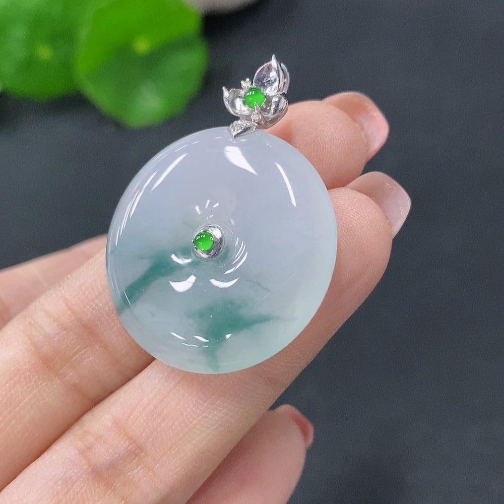 Natural Grade A jadeite pendant with safety buckle, HUILIU HQ certified, featuring a smooth green jade surface and 18k gold accents.