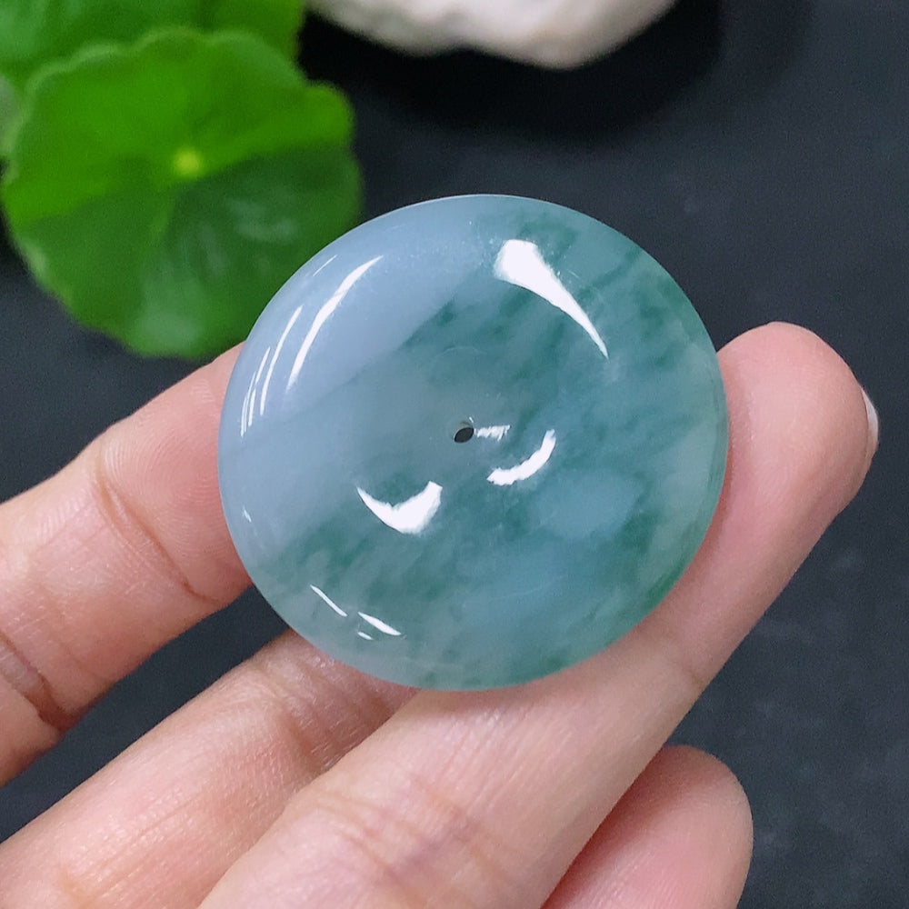 JadeitePendant Peace Knot, Total Weight: Approx. 11g