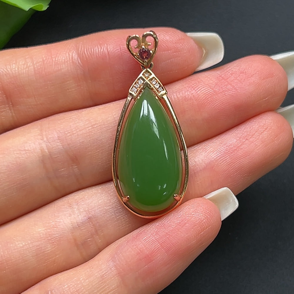 Hetian Jade Cabochon Pendant with 18K Gold and Colorless Diamond Accents