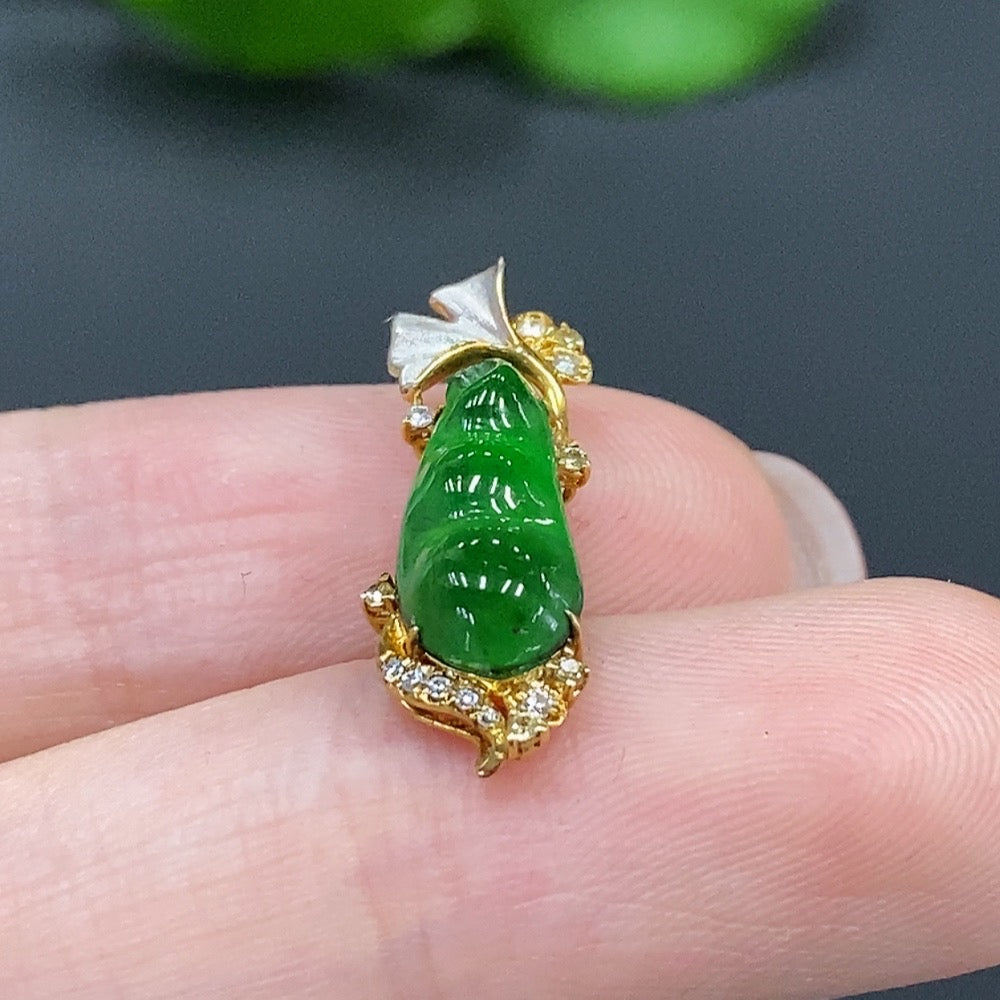 Jadeite Blessing Bean Pendant (35% Gold Content, Total Weight 1g)