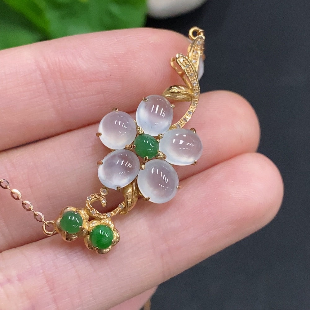 Jadeite Cabochon Pendant with 74% Gold Content, Total Weight Approx. 4g (Including Chain), Accented with Diamonds