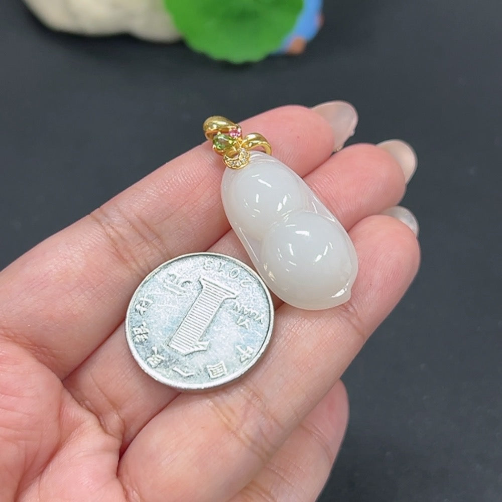 Hetian Jade Inlaid Pendant, Lucky Bean, Total Weight Approx. 9.3g, 18k Gold with Diamond Accents