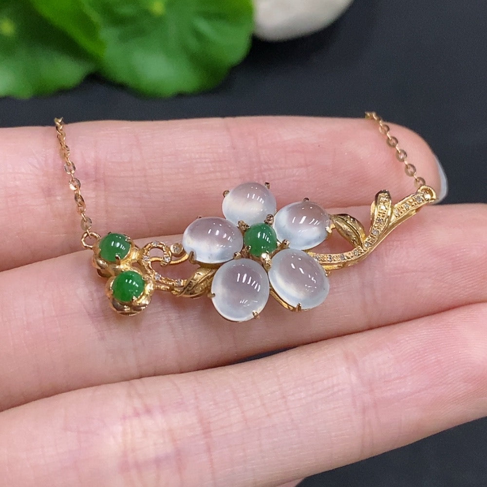 Jadeite Cabochon Pendant with 74% Gold Content, Total Weight Approx. 4g (Including Chain), Accented with Diamonds