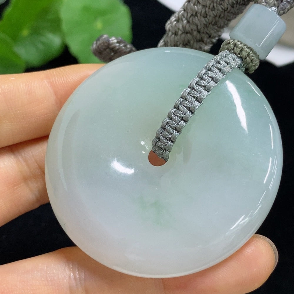 Jadeite Peace Knot Pendant Total Weight Approx. 68.06g (Including Rope Weight)