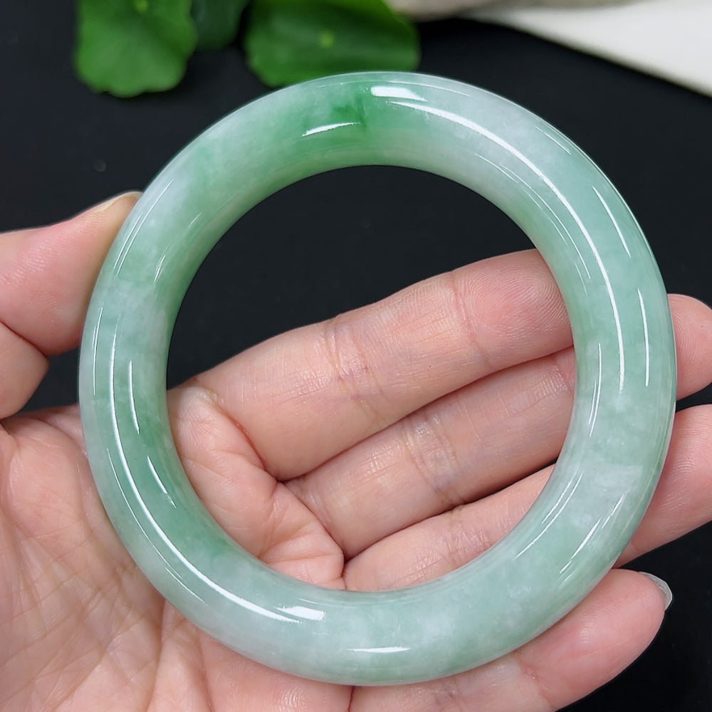 Jadeite Round Bangle
