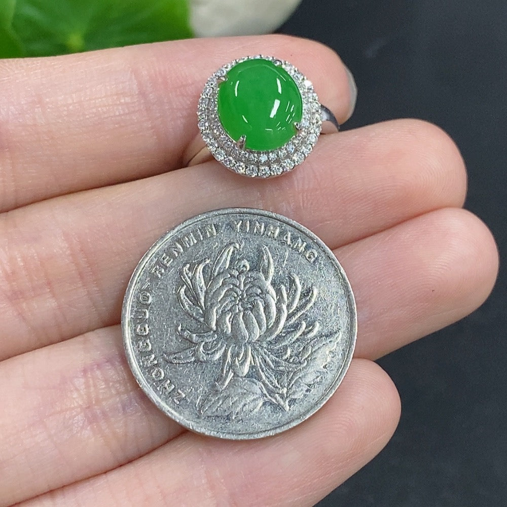 Jadeite Cabochon Ring 18k Gold Total Weight Approx. 3.6g Size 11 with Diamond Accents