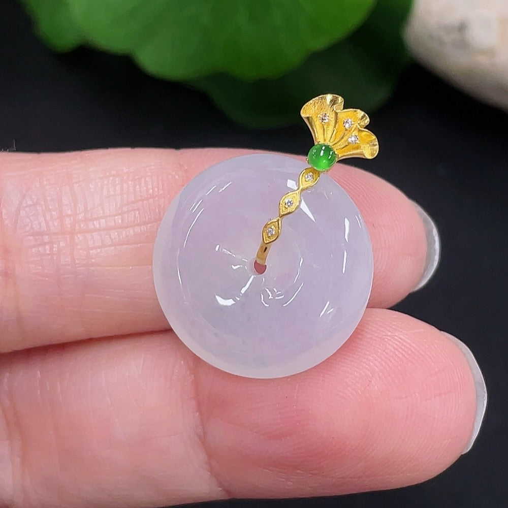 Jadeite Safety Buckle Pendant, 18K Gold, Total Weight Approx. 3.8g (with Diamond Accents)