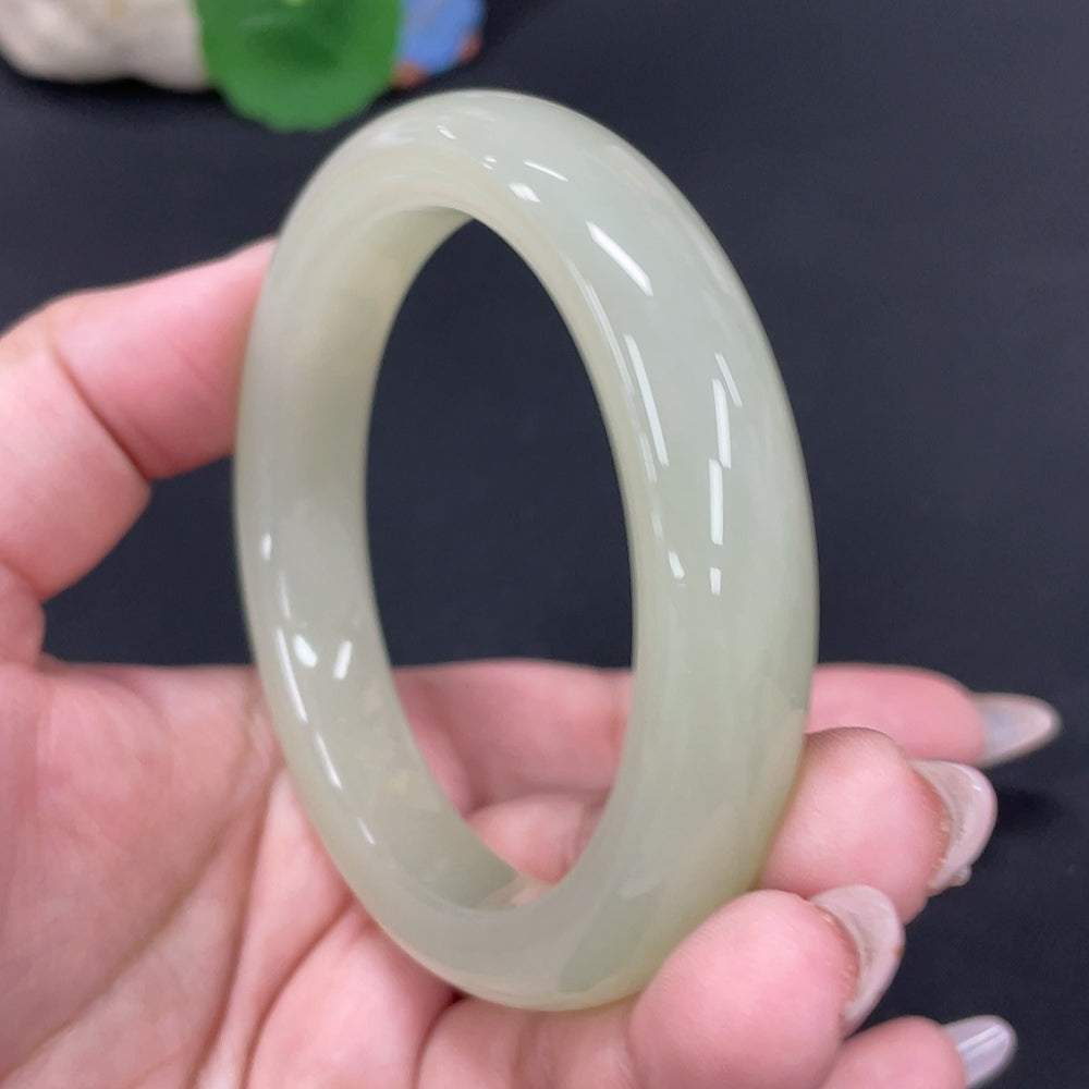 Hetian Jade Round Bracelet Size 58.6 Total Weight Approx. 65.6g