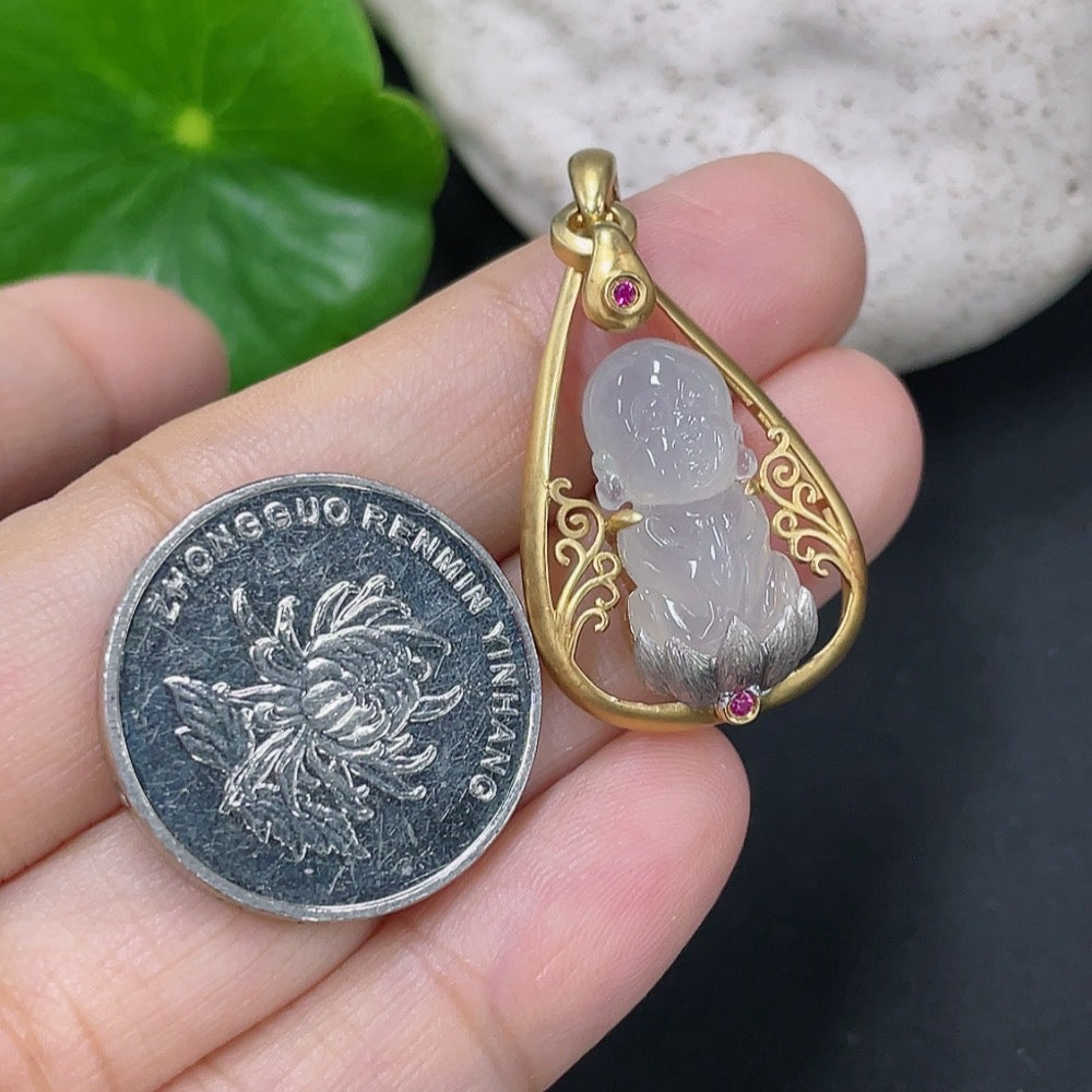 Jadeite Inlaid Pendant Inlaid with approximately 72% Au Total product weight approximately 4.42g