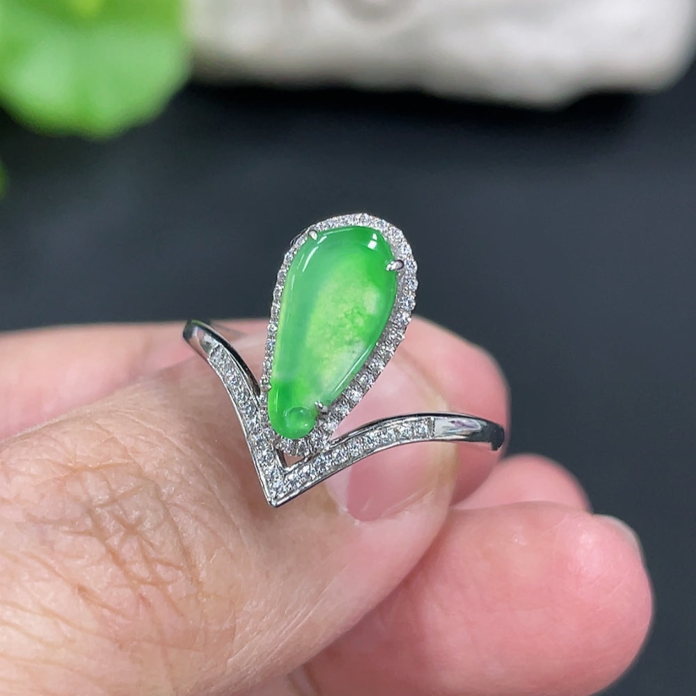 Jadeite Auspicious Gourd Inlaid Ring with Approximately 36% Au Content, Non-Diamond, Size 18, Total Weight Approximately 2.29g