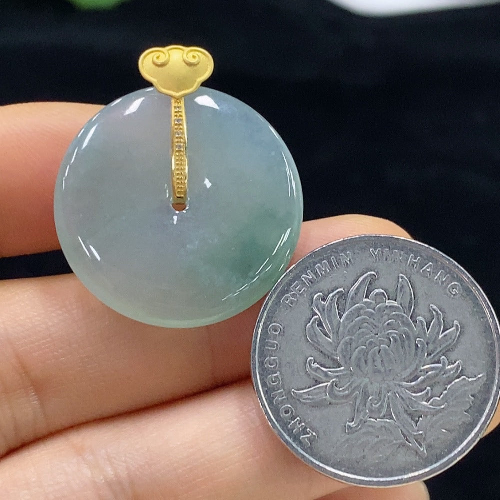 Jadeite Safety Buckle Pendant 18k Total Weight Approx. 5.9g