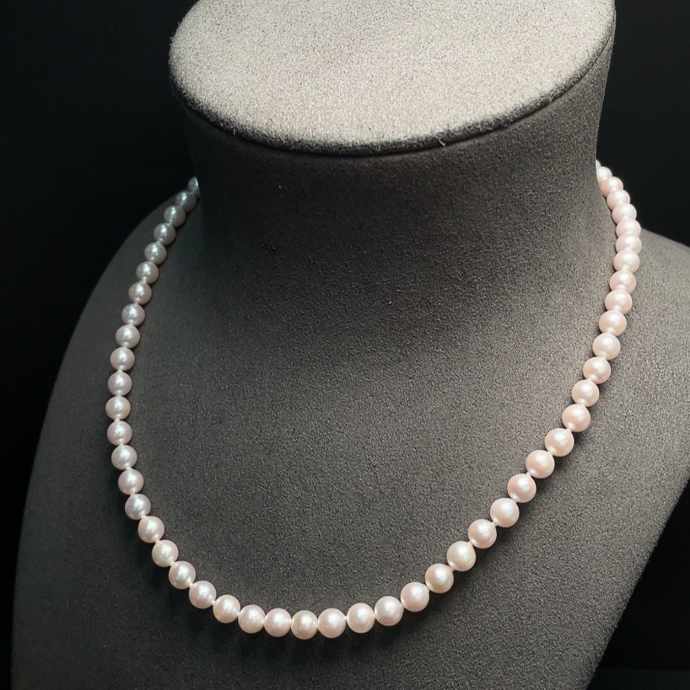 Seawater Pearl Strand Non-Gold Setting Approx. 5.8mm Total Weight About 20.85g Color Origin Undetermined