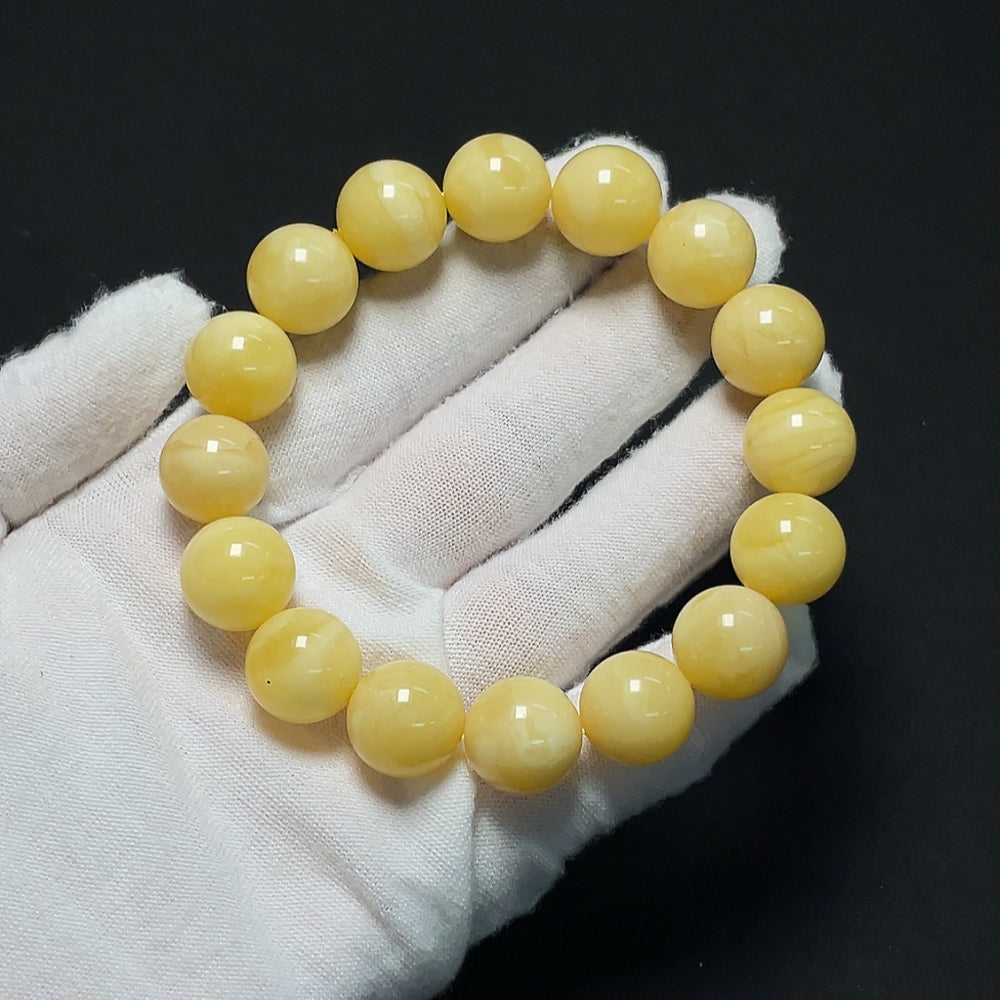 Amber Beeswax Bracelet, Total Weight Approx. 22.8g, Size About 13.1-13.8mm