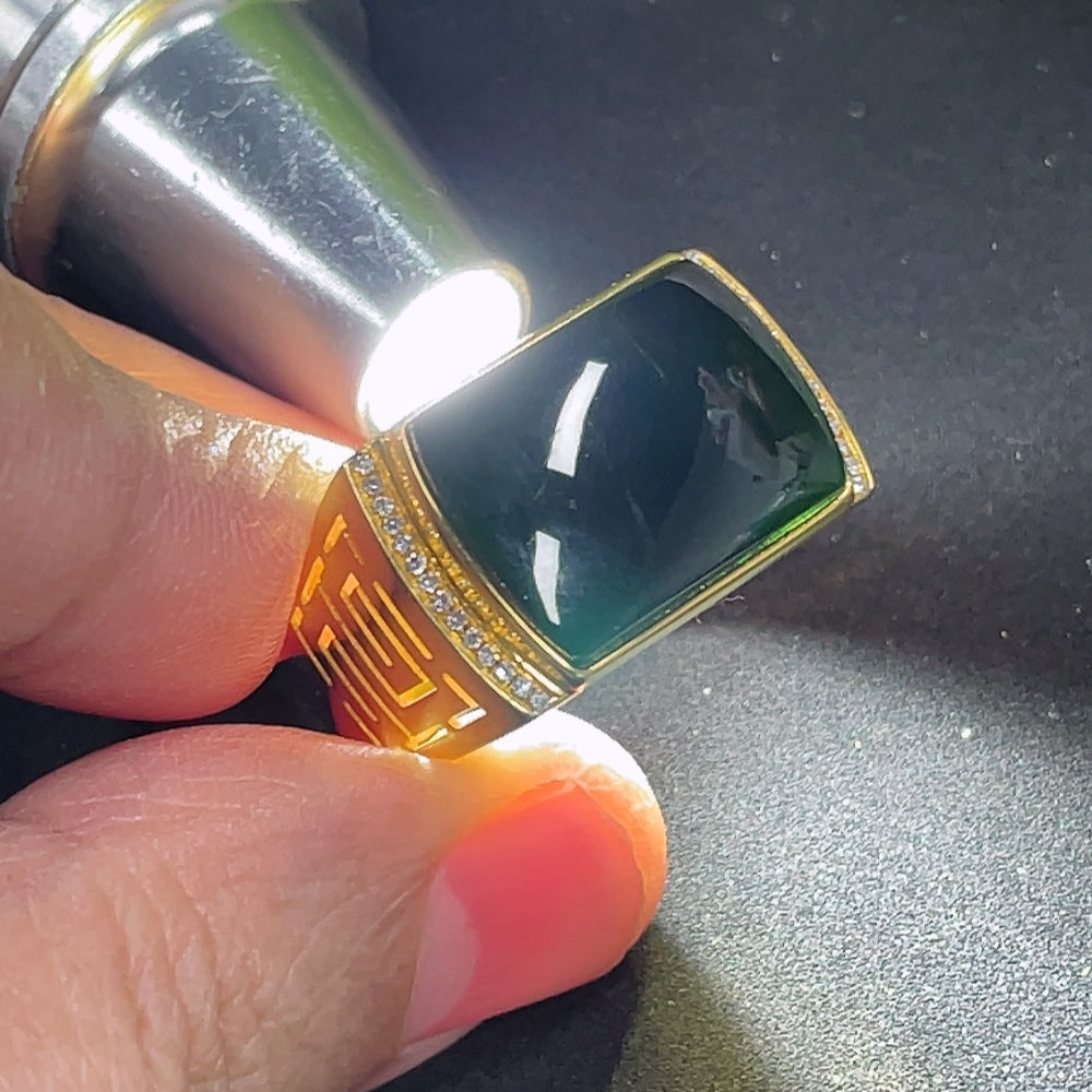 Jadeite saddle ring with 18k gold inlay and diamonds, size 19, weighing approximately 9.7g, crafted by HKHQ