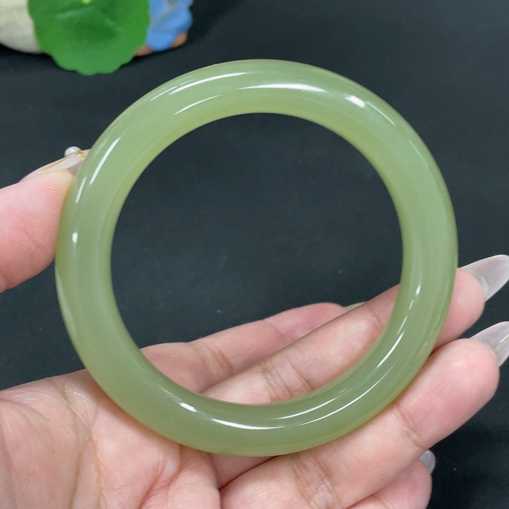 Hetian Jade Round Bracelet Size 59.9 Total Weight Approx. 62.8g