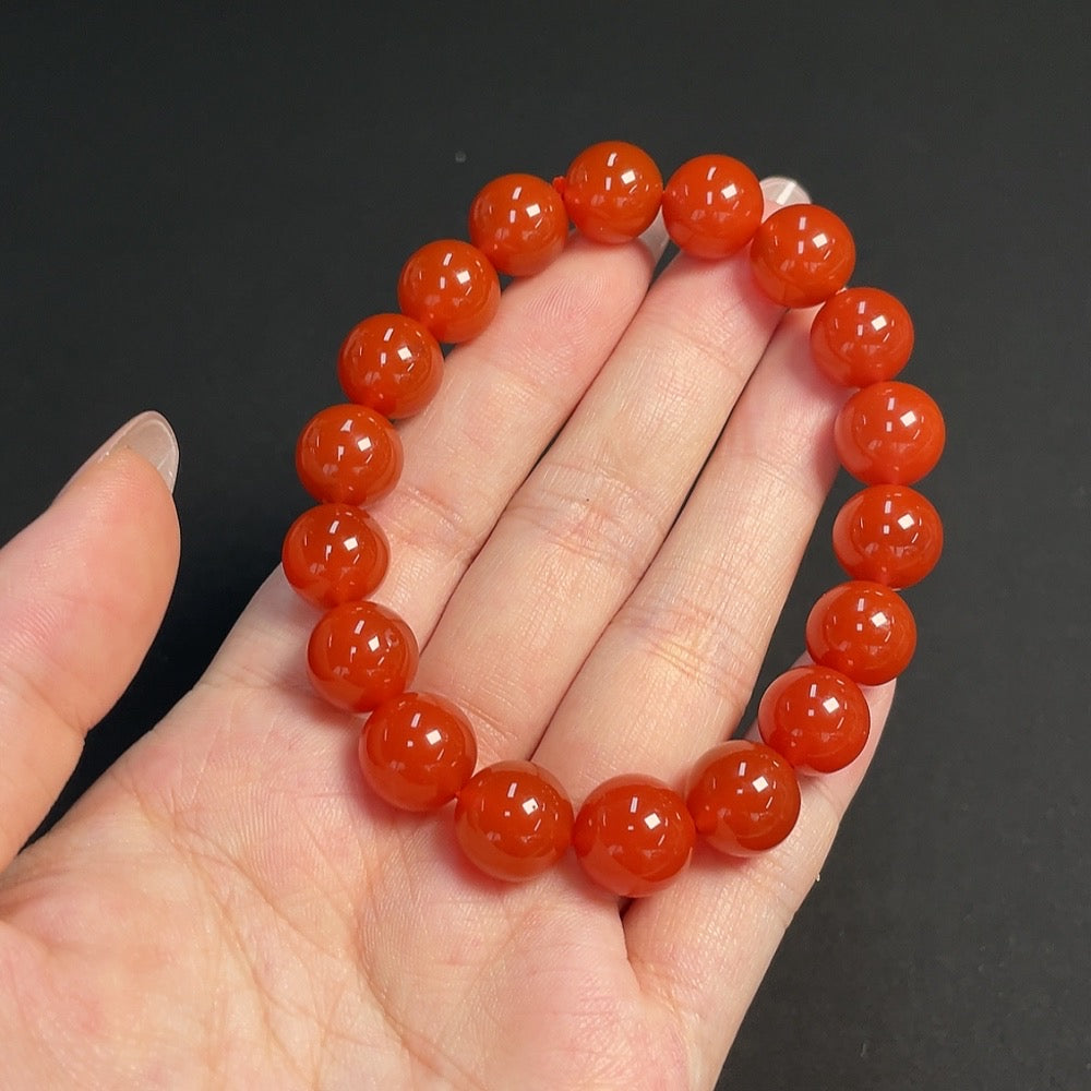 South Agate gemstone bracelet with 11mm beads, organic matter details, crafted by HKHQ, weighs approximately 35.92 grams.
