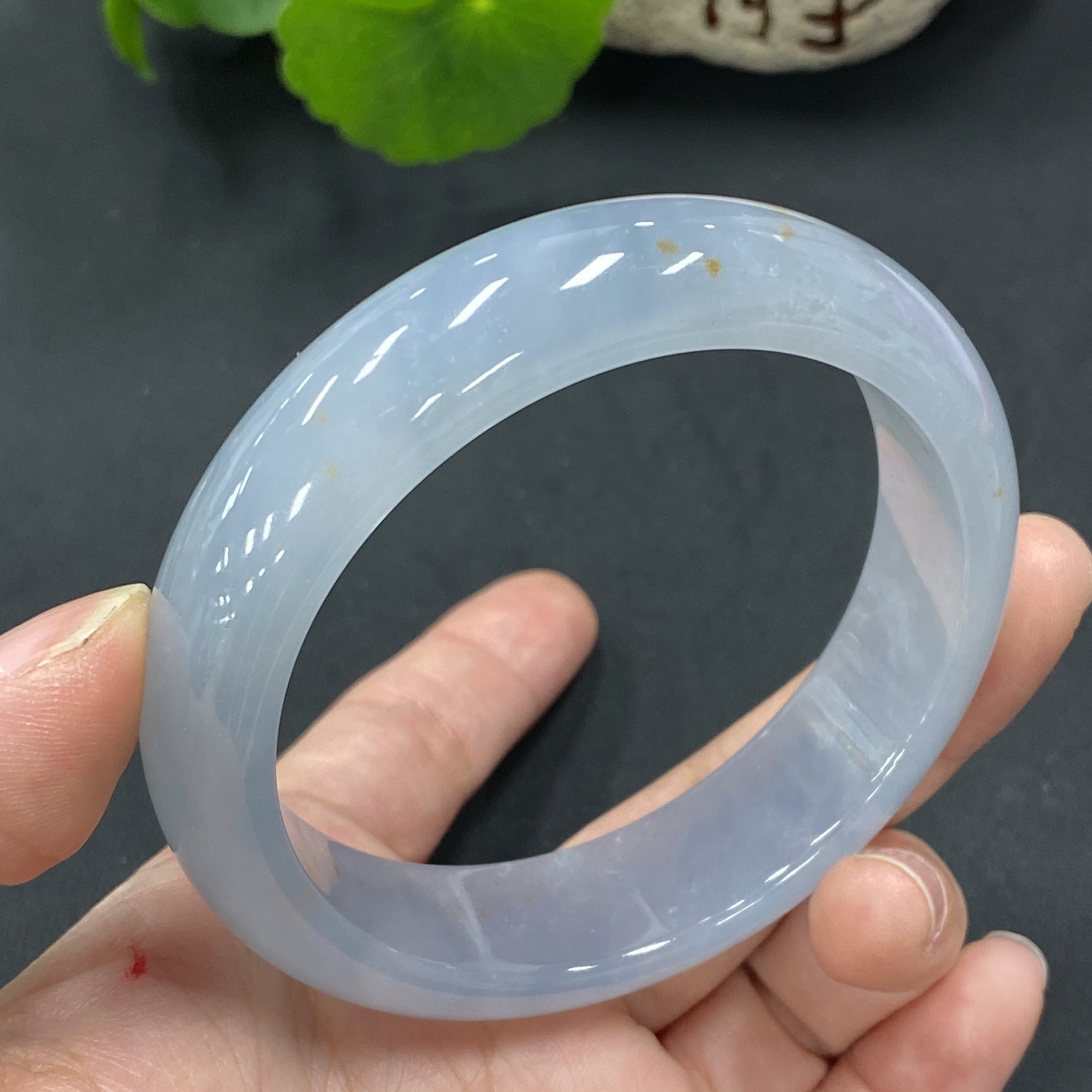 Jadeite Round Bangle    Size 55.4
