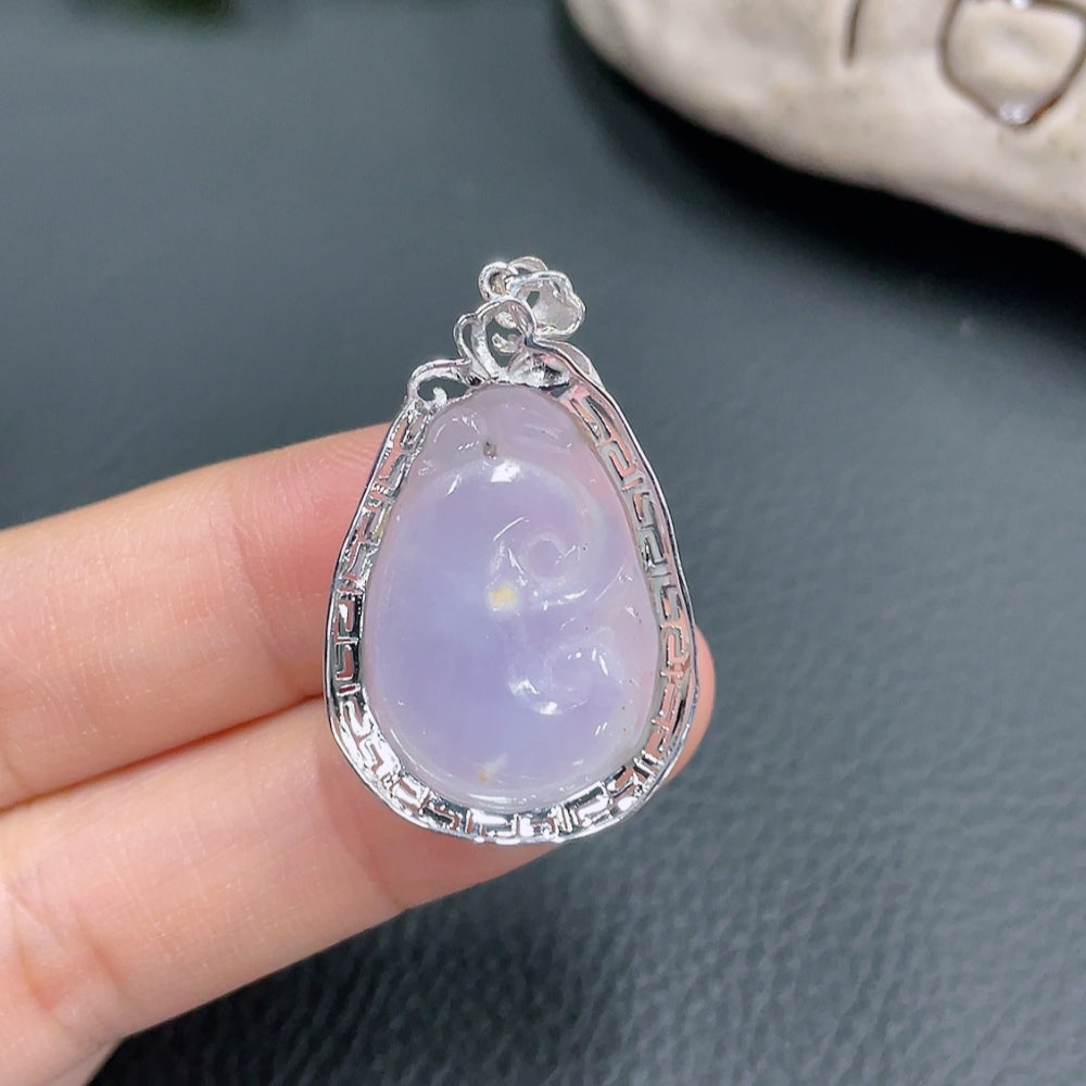 Jadeite Inlaid Ruyi Pendant with 18K Gold Setting, Total Weight Approx. 3.75g